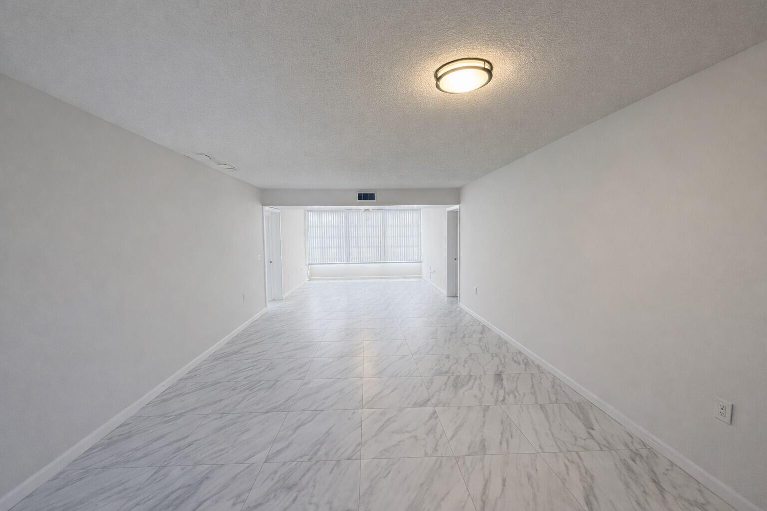 WHITEHALL CONDO OF THE LANDS OF THE PRESIDENT - Residential Lease