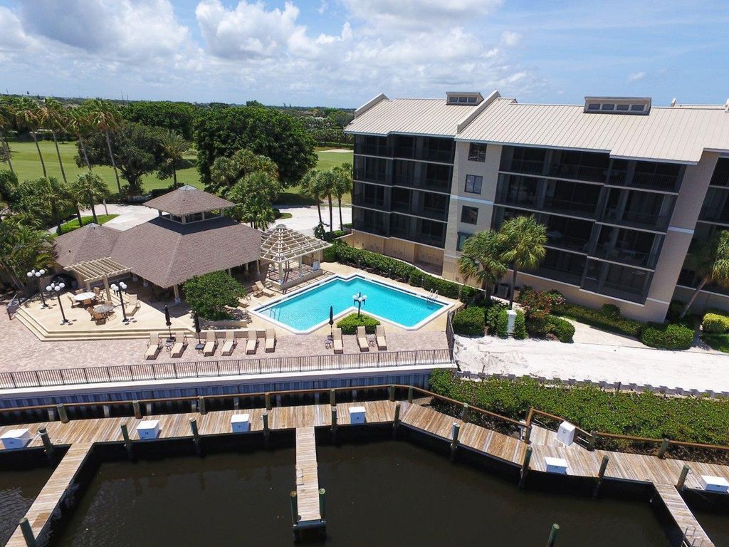 Photo of 16940 Bay N307 Street #N307, Jupiter, FL 33477 (MLS # R11091162)