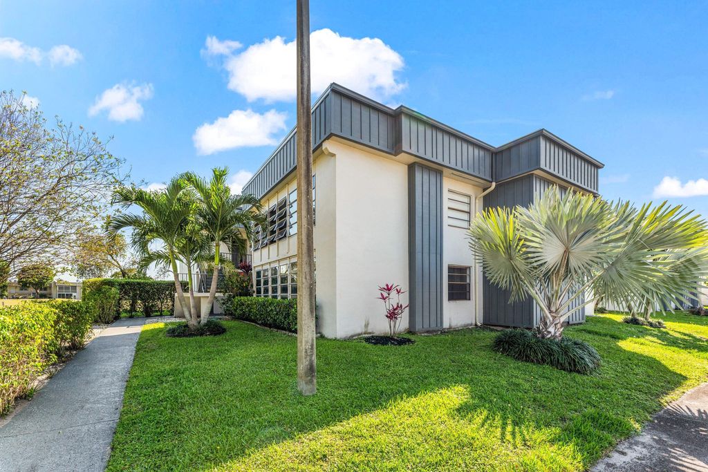 Photo of 551 Piedmont, Delray Beach, FL 33484 (MLS # B26006899)