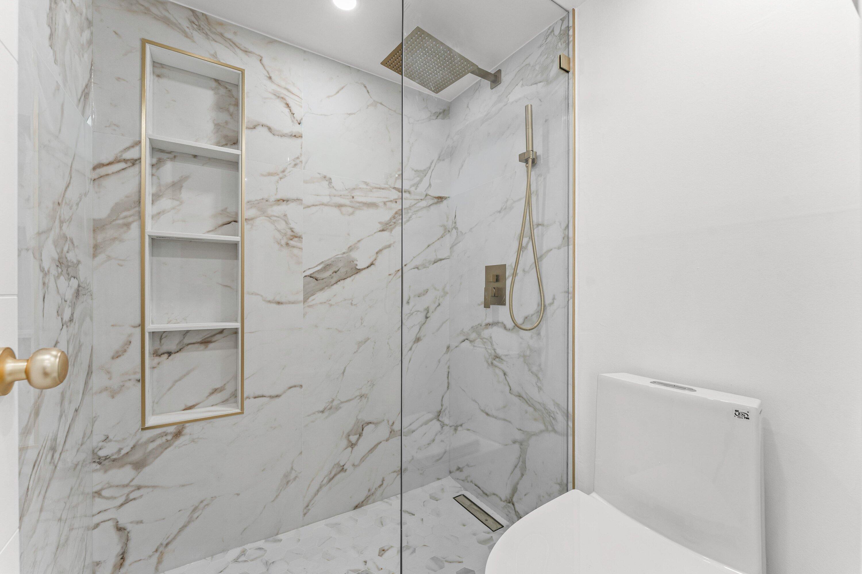 KINGS POINT PIEDMONT CONDOS - Residential