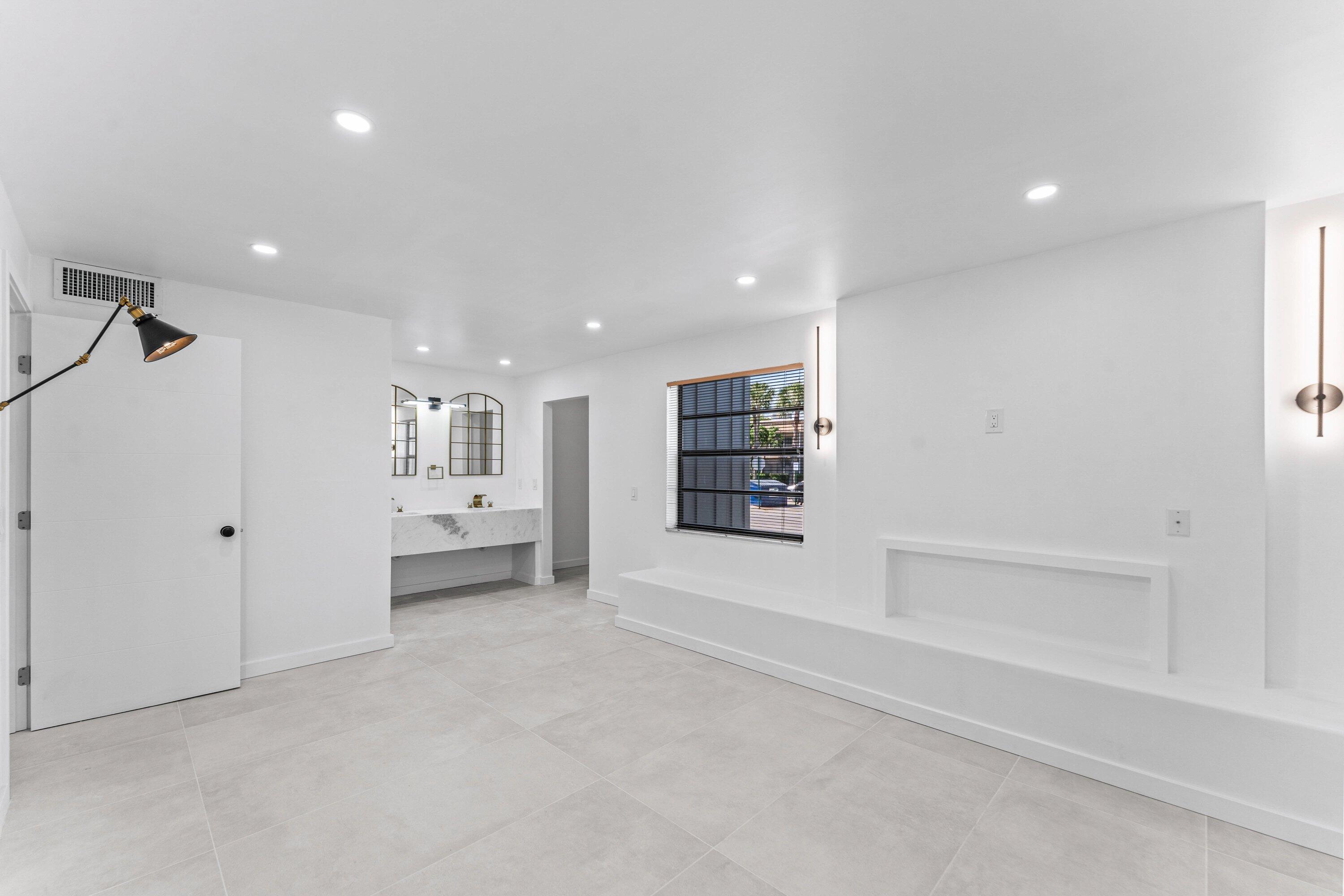 KINGS POINT PIEDMONT CONDOS - Residential