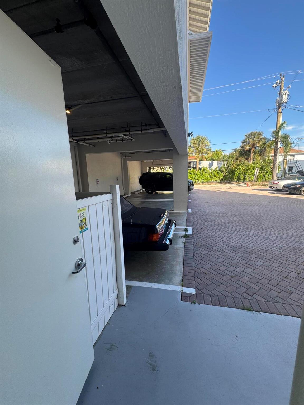 DOWNTOWN LOFTS CONDO - Commercial Sale