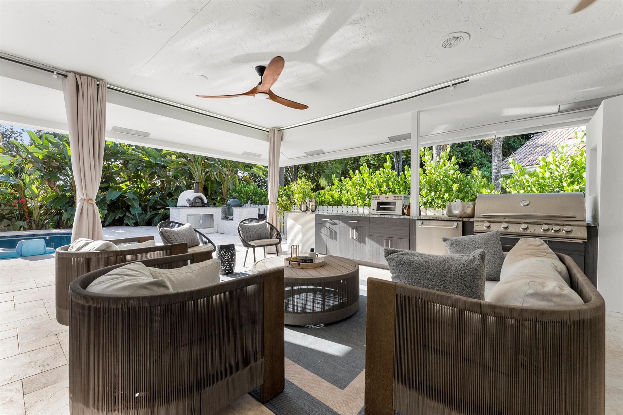 PARKSIDE - Residential