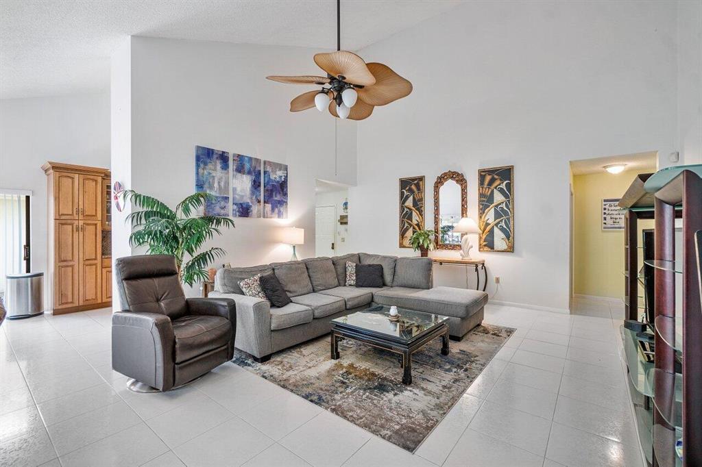 BLUFFS RIVER NORTH - Residential