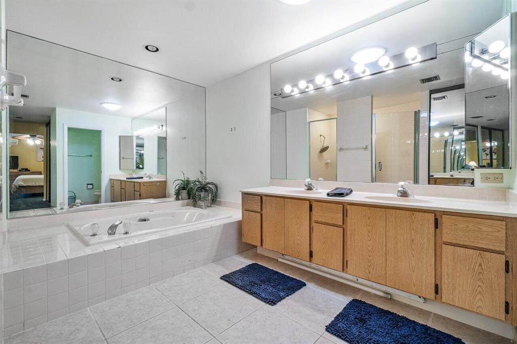 BLUFFS RIVER NORTH - Residential