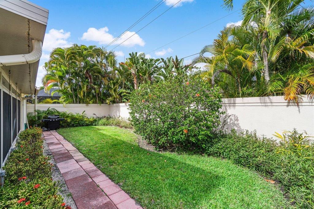 BLUFFS RIVER NORTH - Residential