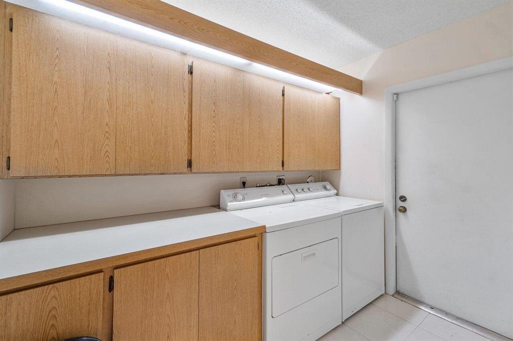 BLUFFS RIVER NORTH - Residential