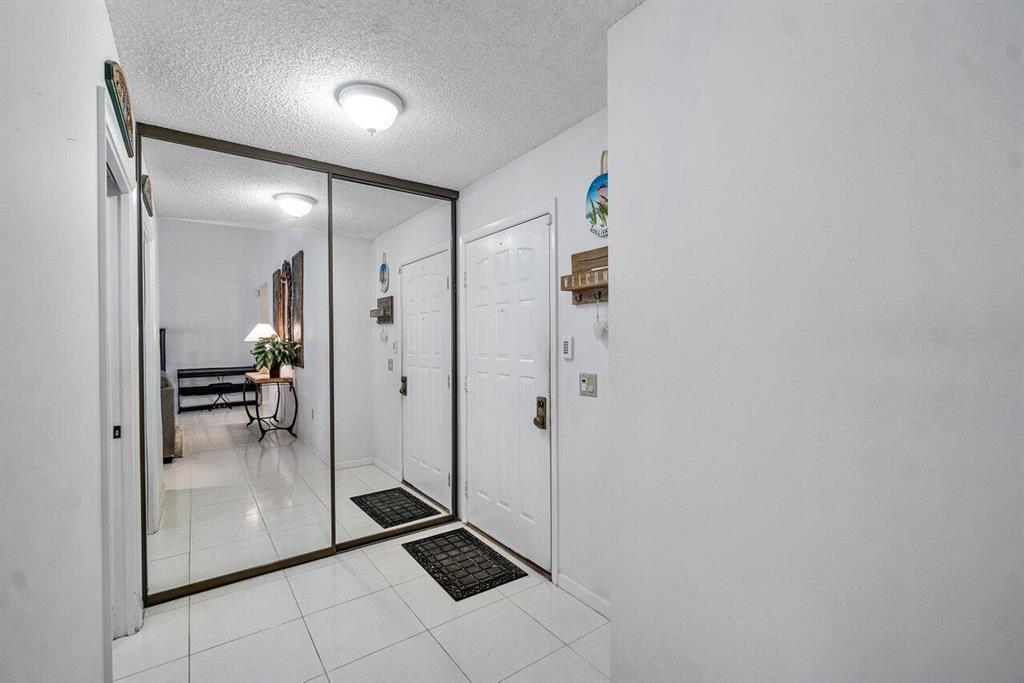 BLUFFS RIVER NORTH - Residential