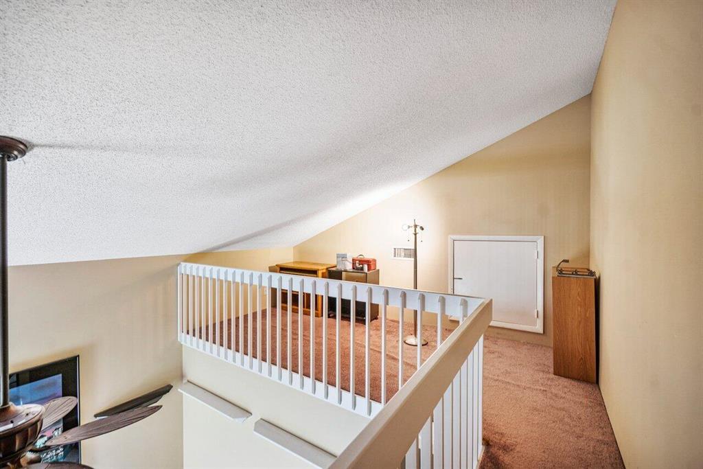 BLUFFS RIVER NORTH - Residential