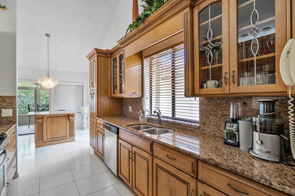 BLUFFS RIVER NORTH - Residential