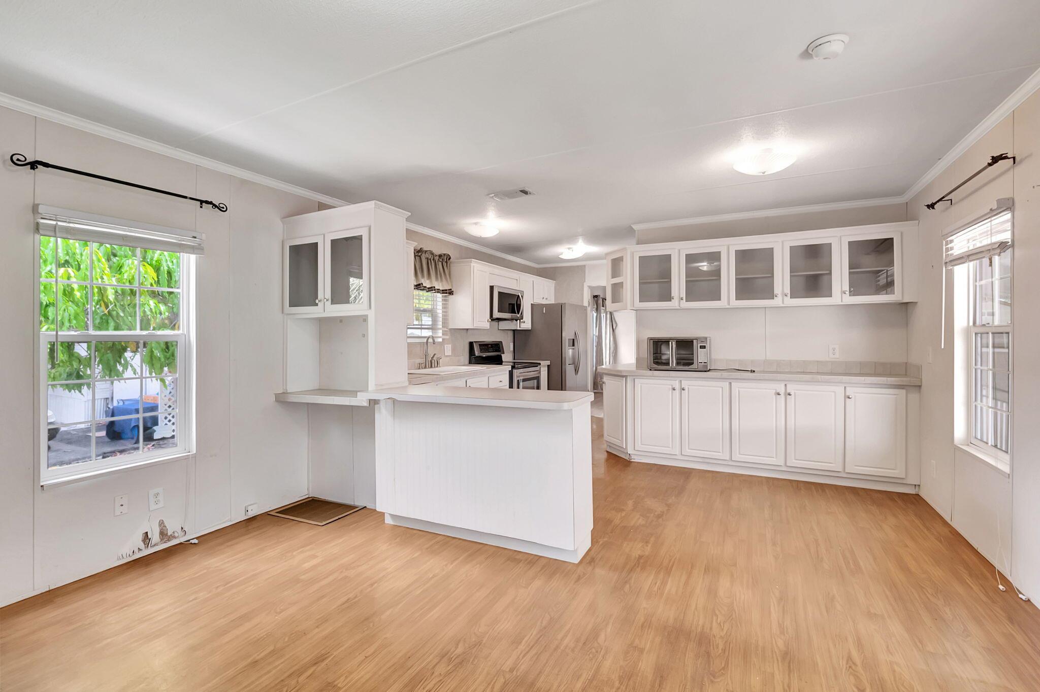 View Boynton Beach, FL 33436 mobile home