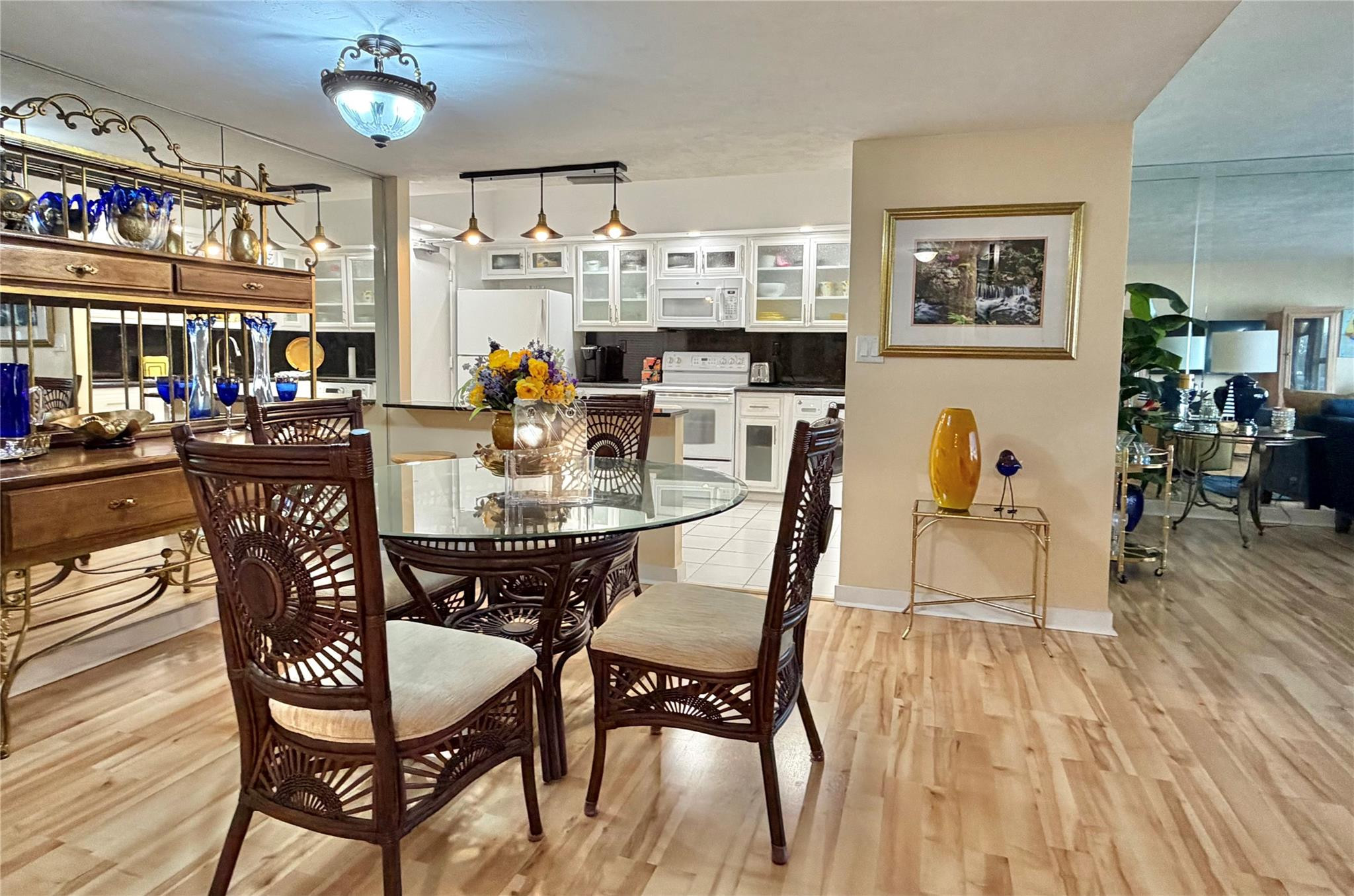 REGENCY TOWER CONDO - Residential