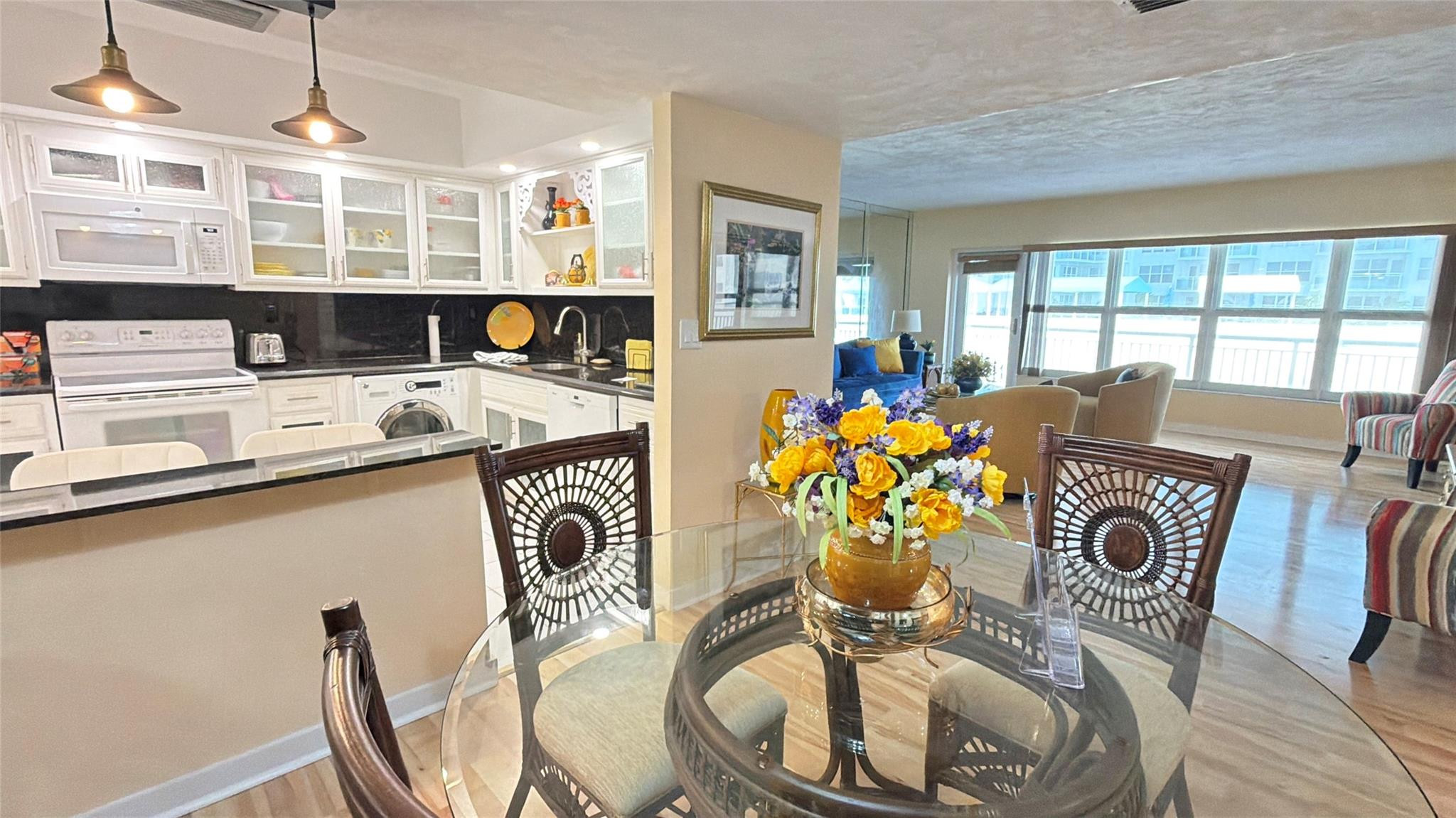 REGENCY TOWER CONDO - Residential