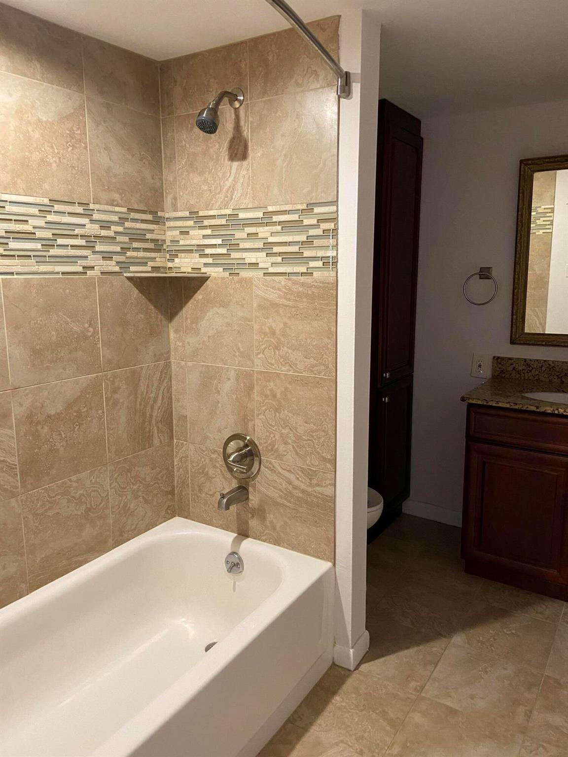 WATERWAY CLUB 8 - Residential Lease