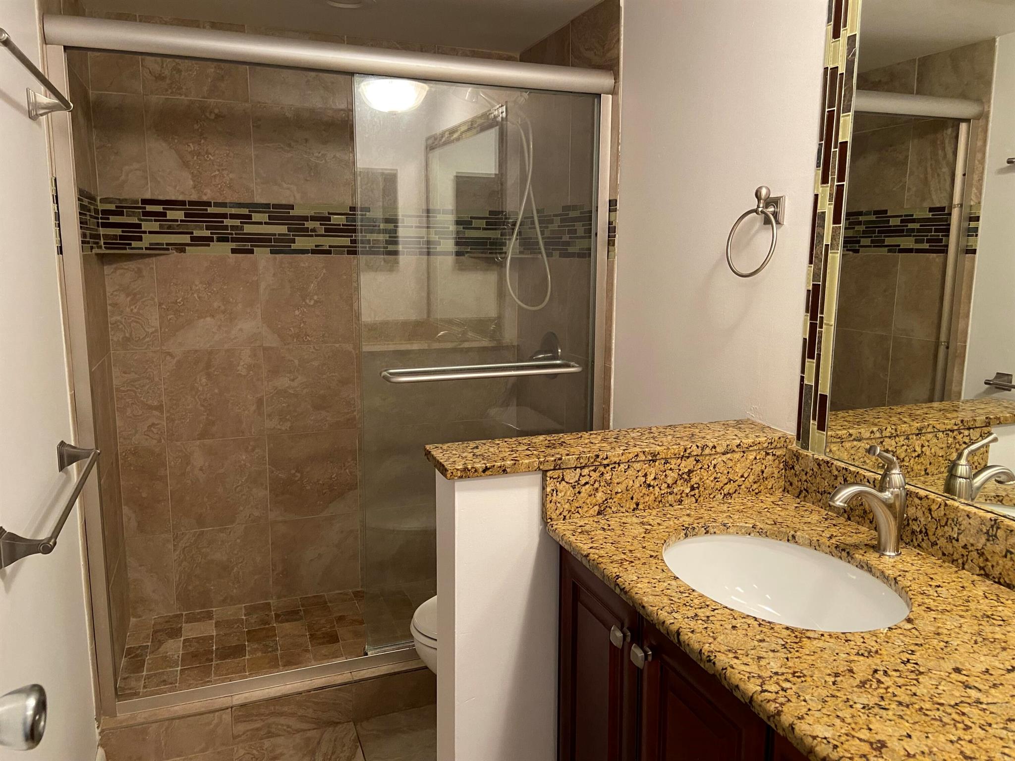 WATERWAY CLUB 8 - Residential Lease