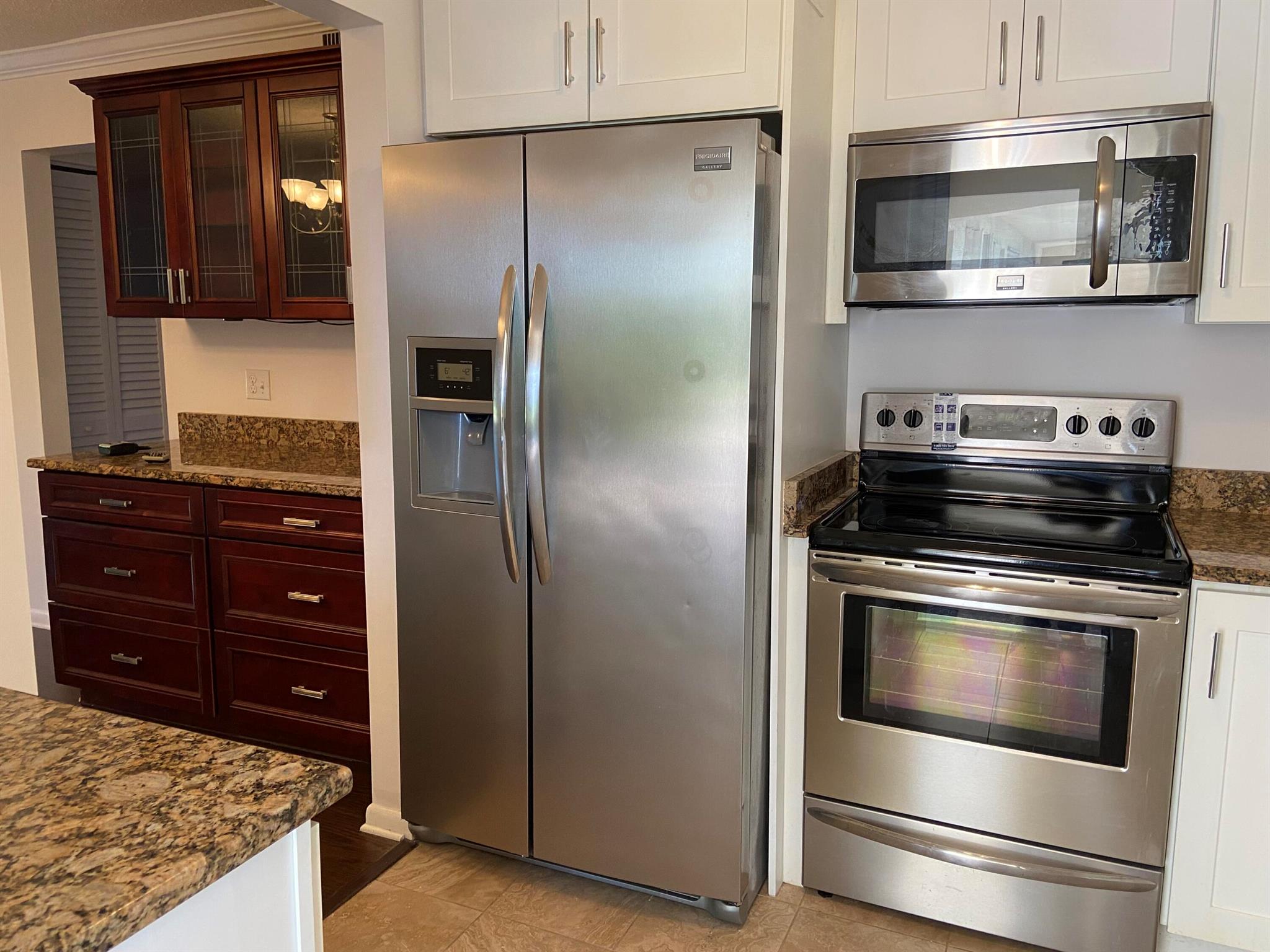 WATERWAY CLUB 8 - Residential Lease