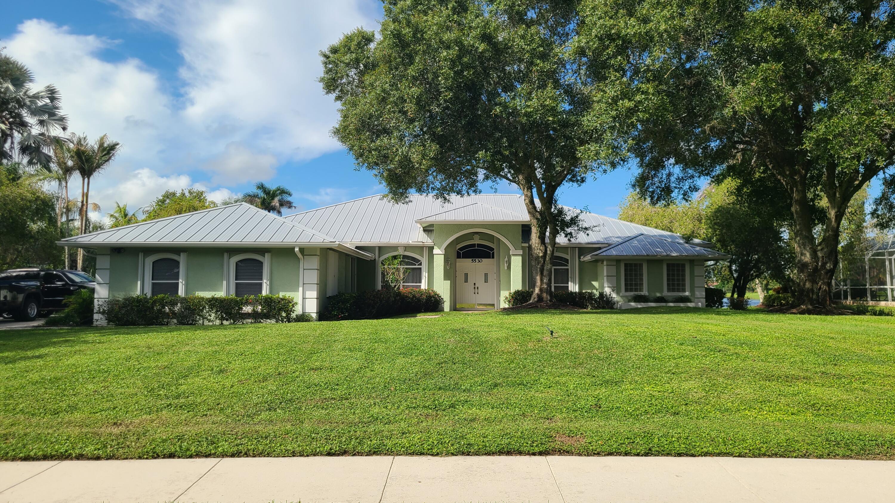 5530 SW Orchid Bay Drive