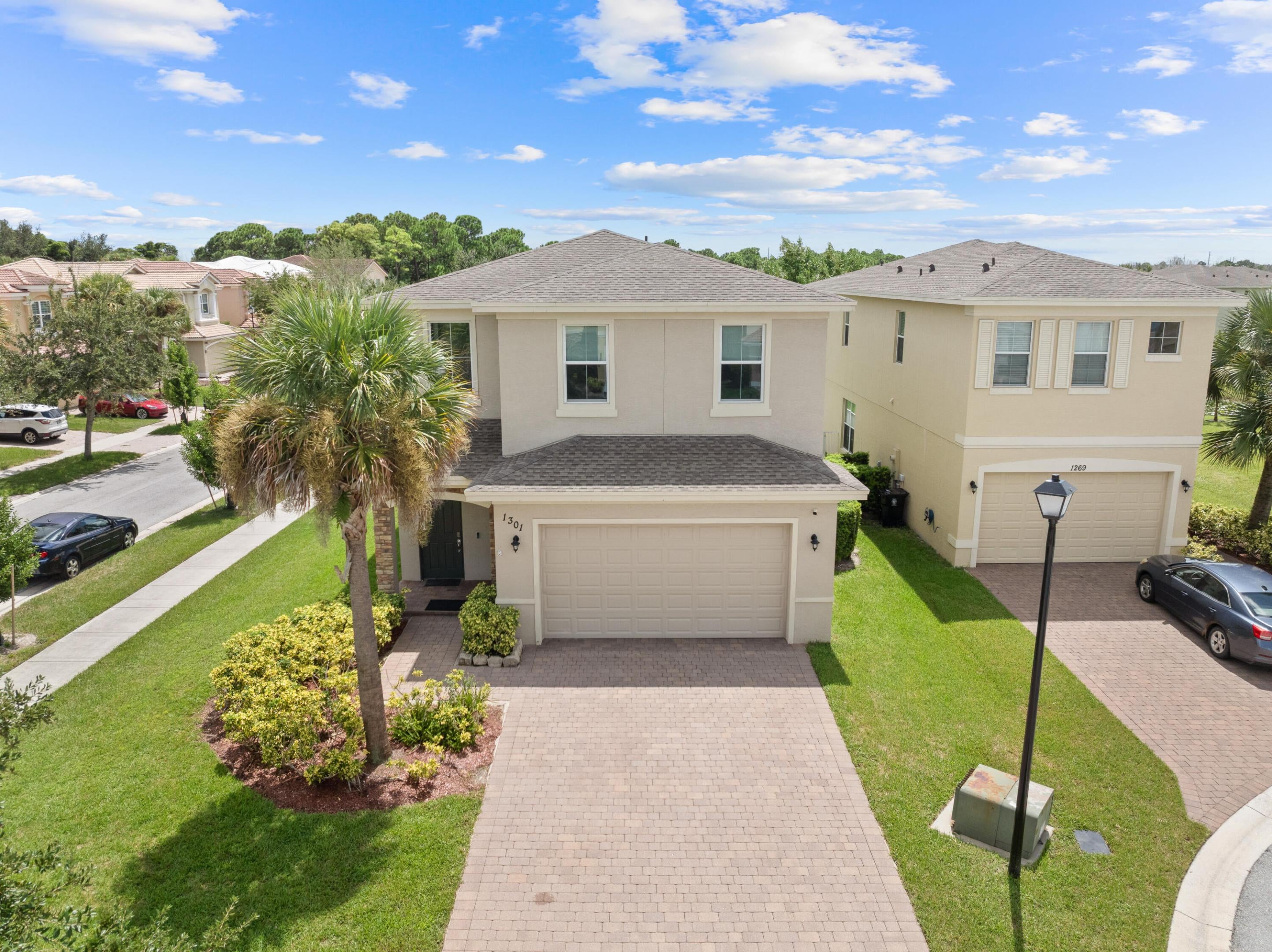 1301 NW Fiorenza Court