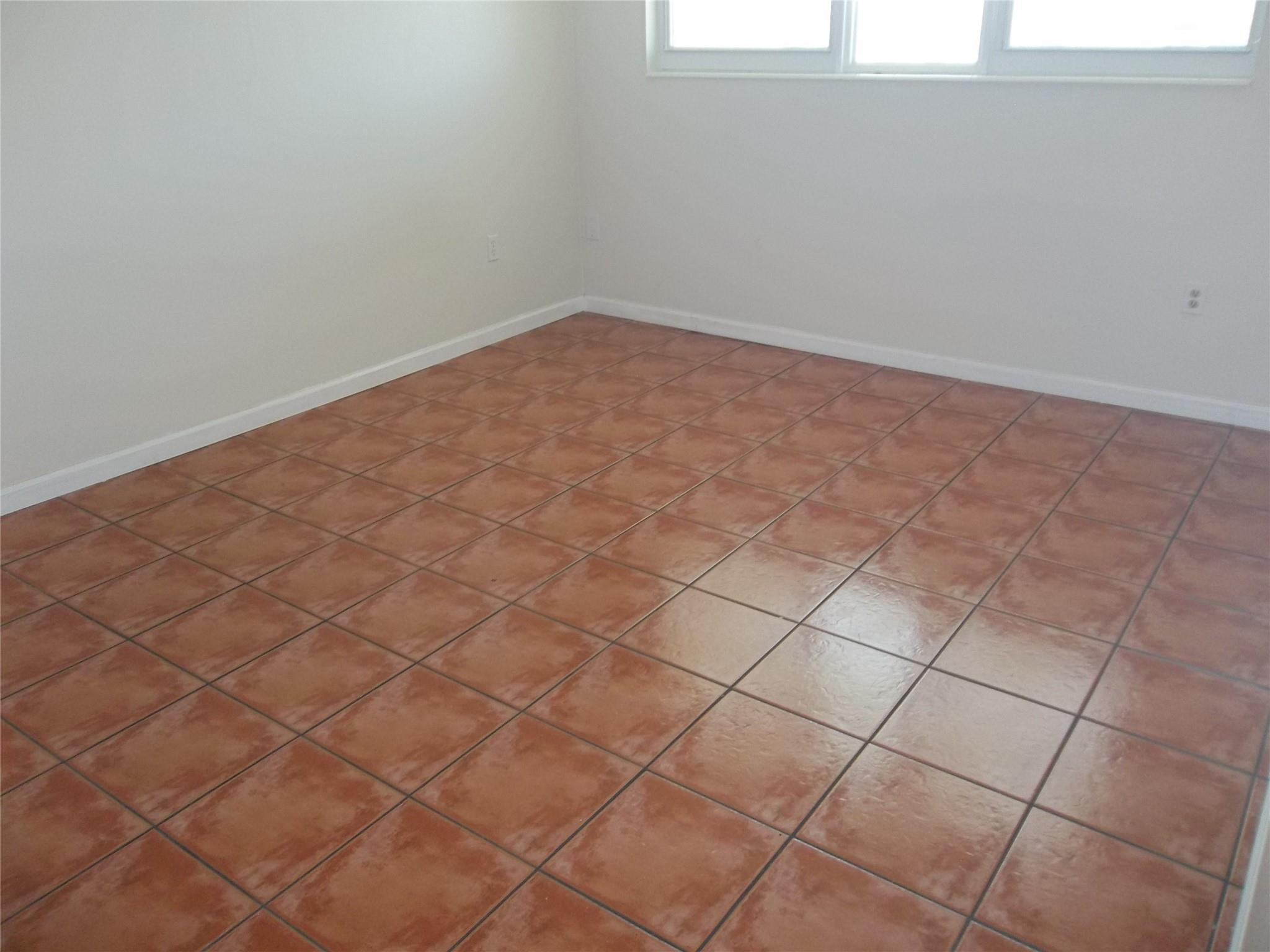 1893 S Ocean Drive 302