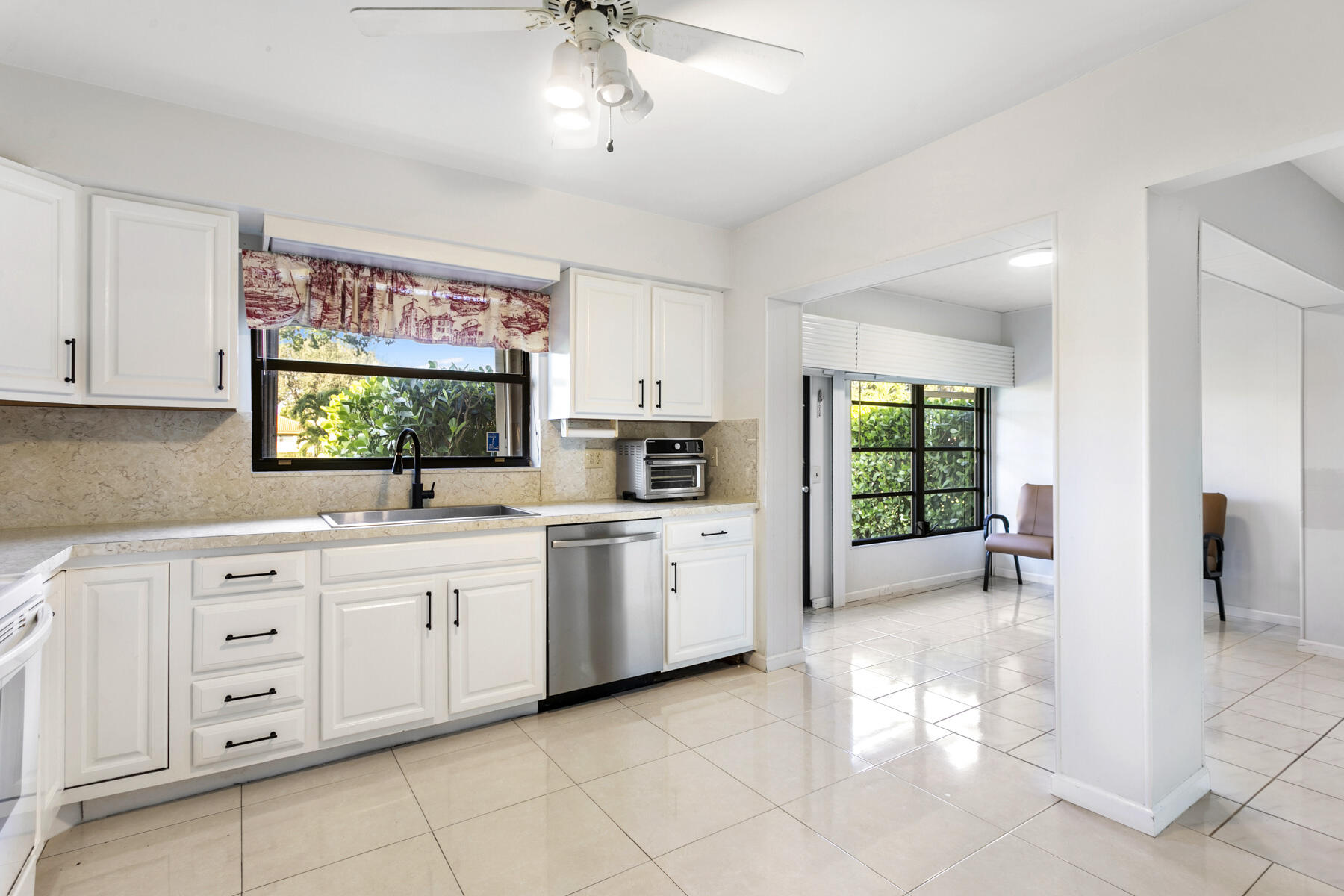 BENT TREE VILLAS WEST COND DECL FILED 3-13-80 - Residential