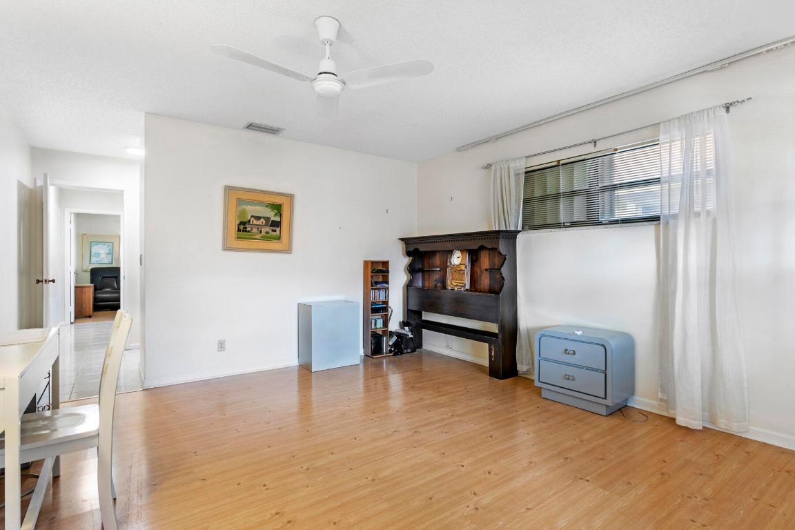 BENT TREE VILLAS WEST COND DECL FILED 3-13-80 - Residential