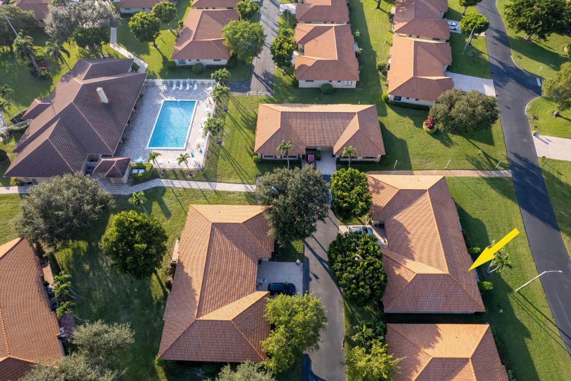 BENT TREE VILLAS WEST COND DECL FILED 3-13-80 - Residential