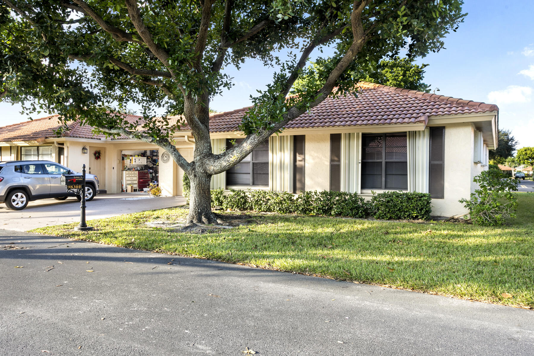 BENT TREE VILLAS WEST COND DECL FILED 3-13-80 - Residential