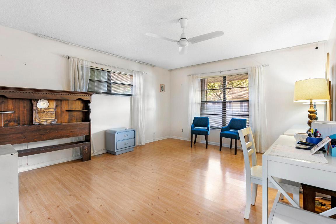 BENT TREE VILLAS WEST COND DECL FILED 3-13-80 - Residential