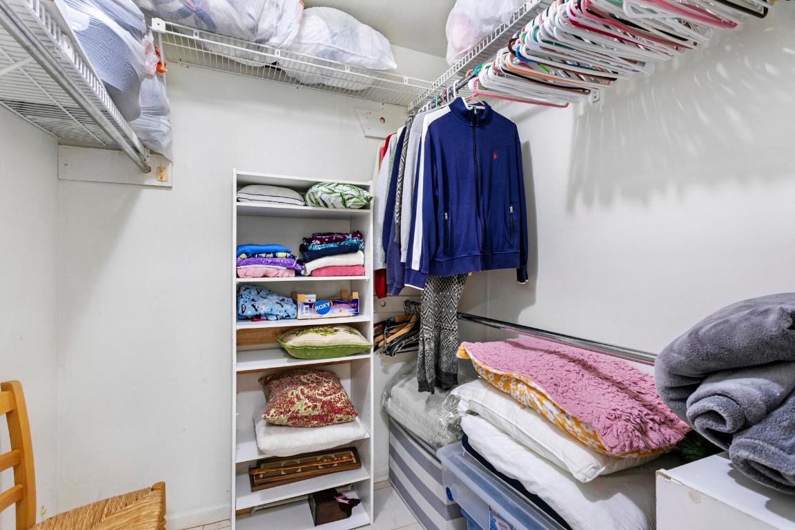 BENT TREE VILLAS WEST COND DECL FILED 3-13-80 - Residential