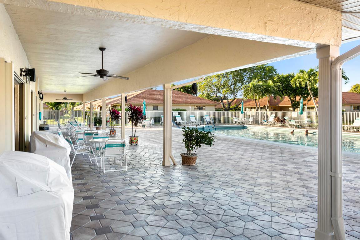 BENT TREE VILLAS WEST COND DECL FILED 3-13-80 - Residential