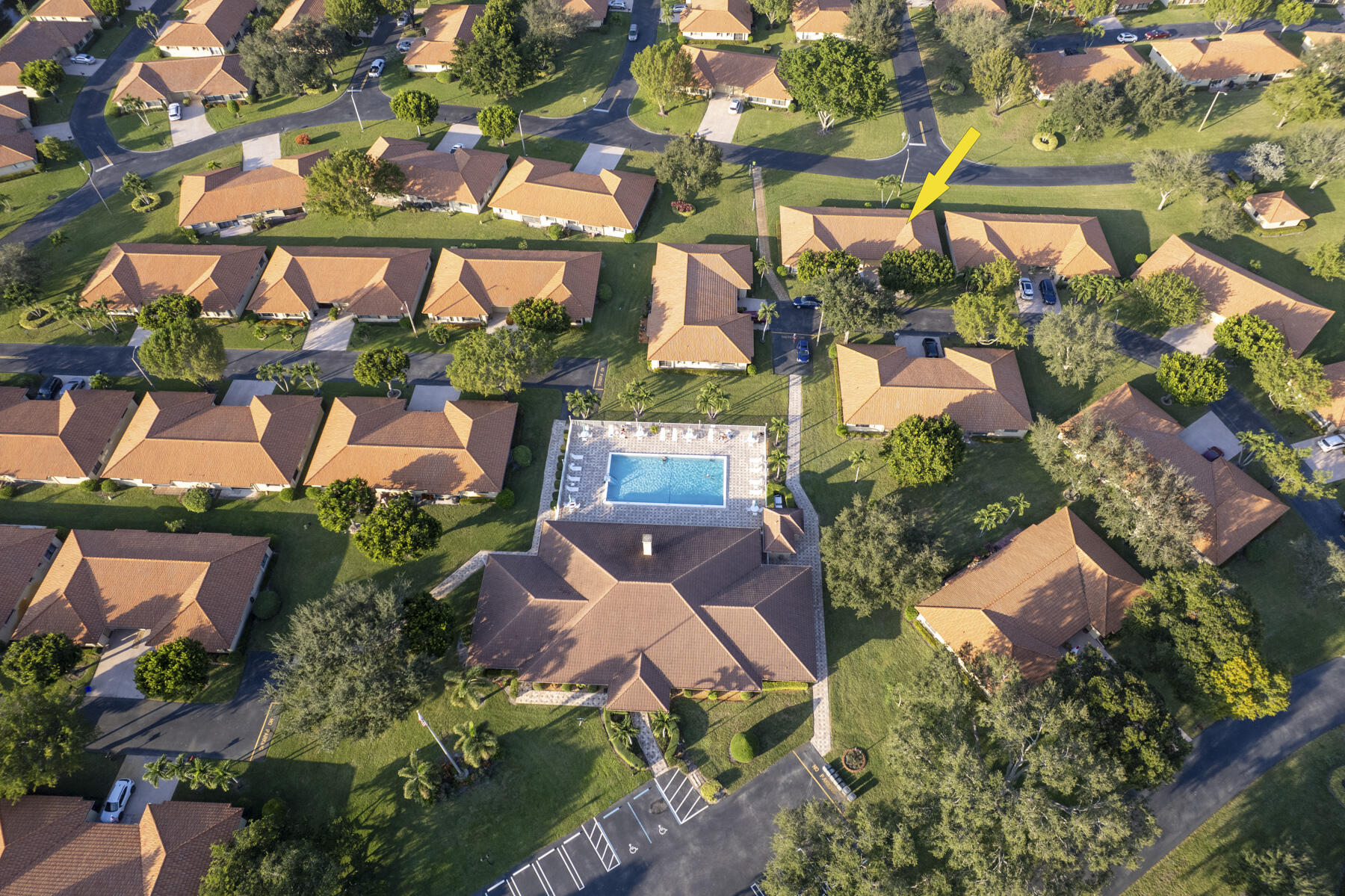 BENT TREE VILLAS WEST COND DECL FILED 3-13-80 - Residential