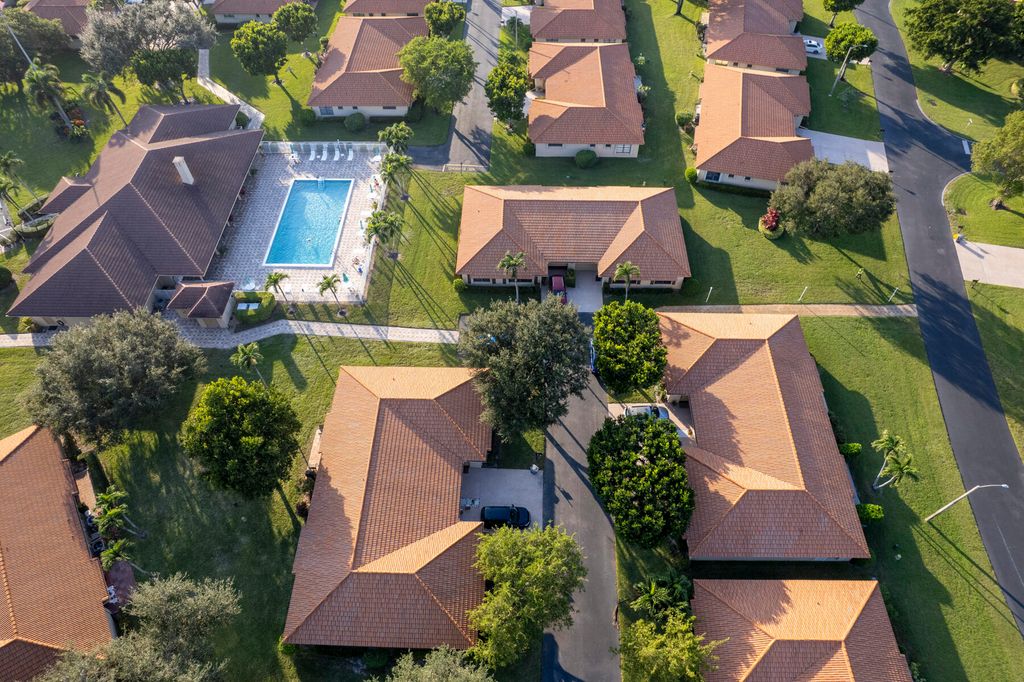 Photo of 9830 Bischofia Tree Way #B, Boynton Beach, FL 33436 (MLS # R11108427)