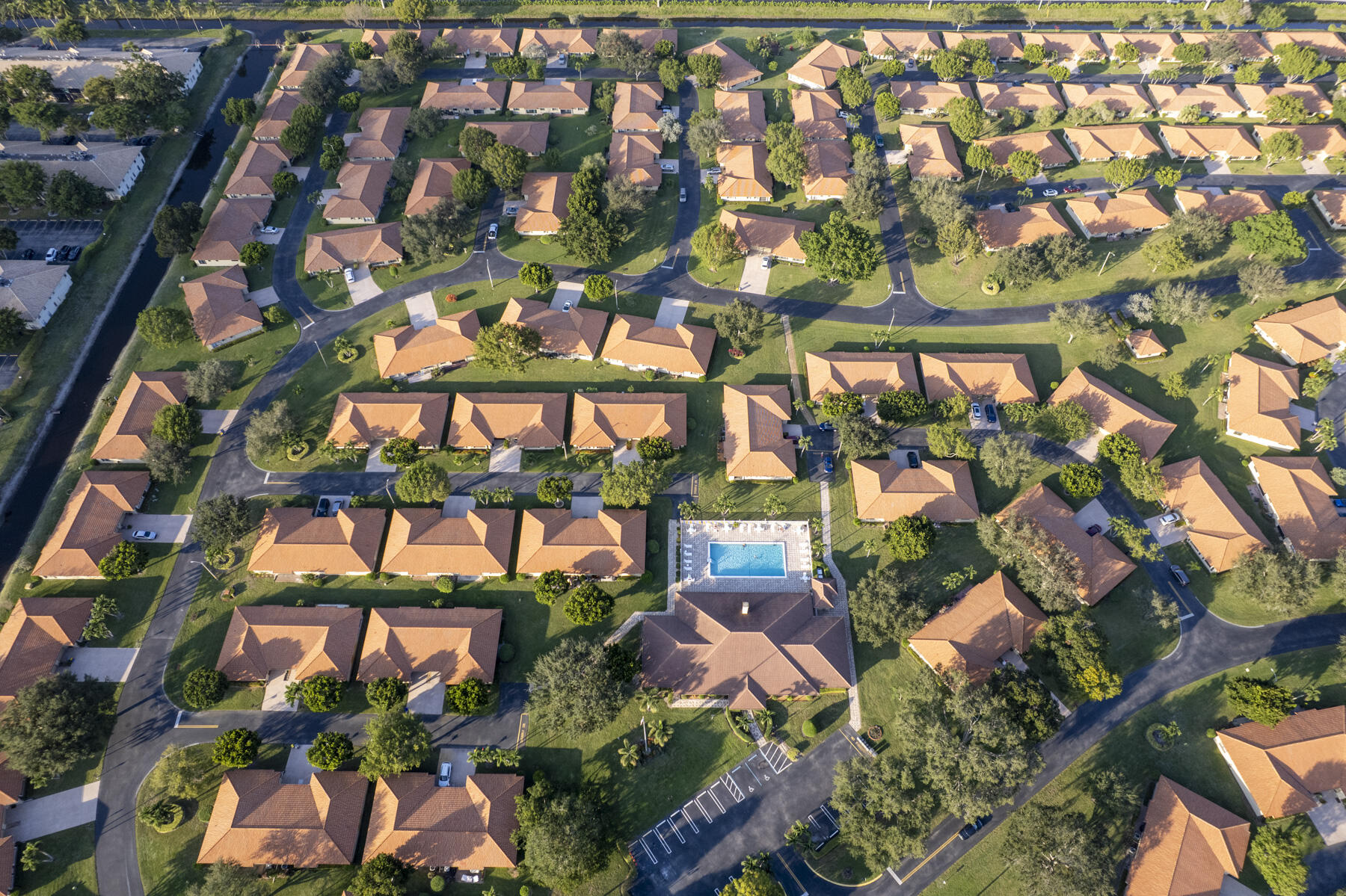 BENT TREE VILLAS WEST COND DECL FILED 3-13-80 - Residential