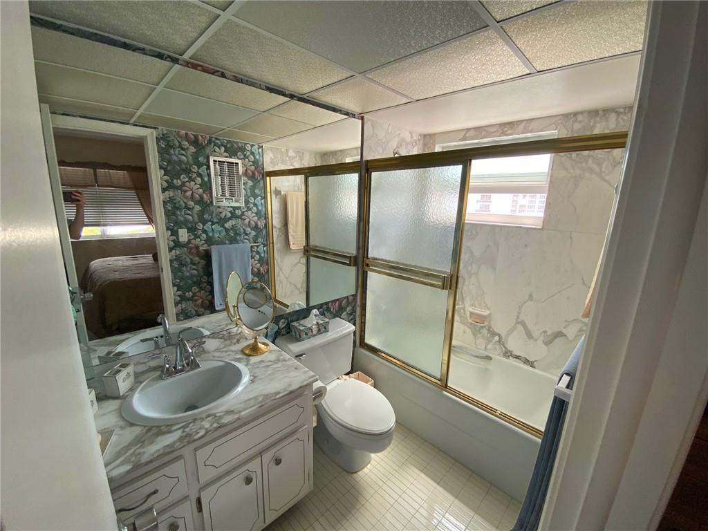 LEISURE TOWERS CONDO - Residential