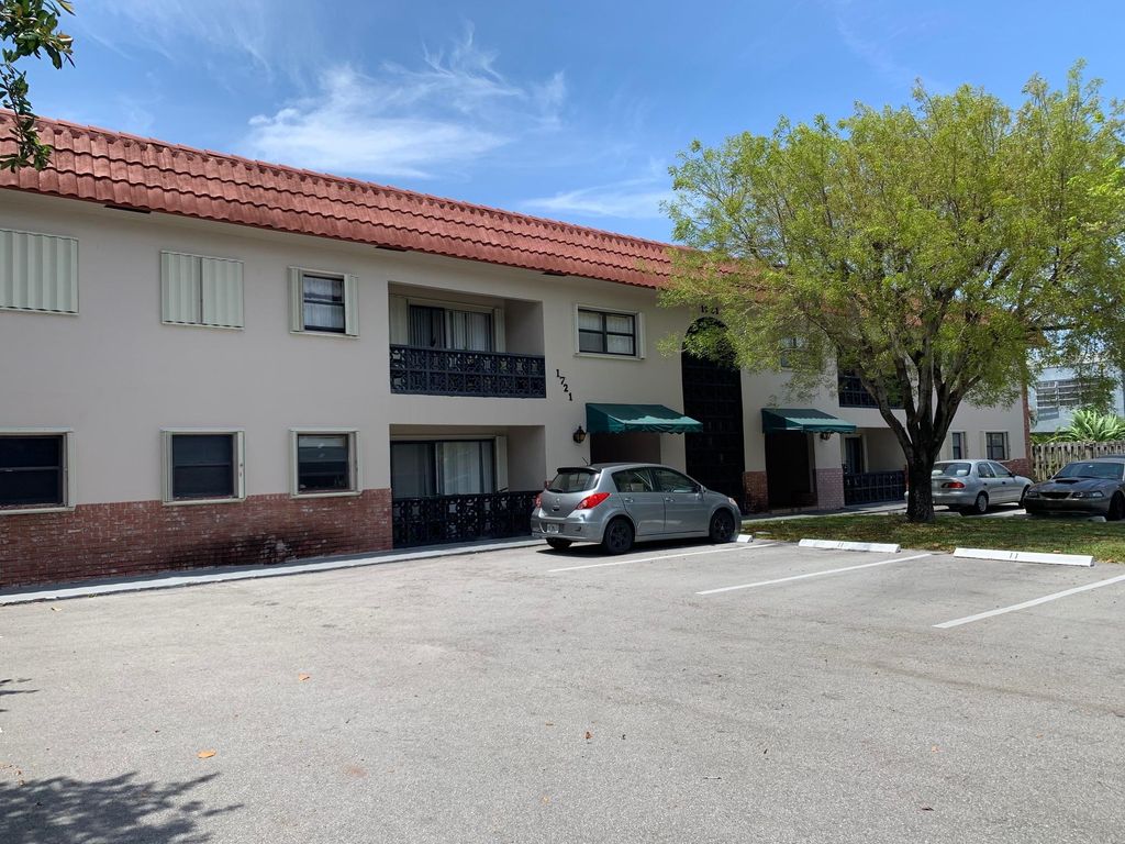 Photo of 1721 NW 15th View #Unit 12, Boca Raton, FL 33432 (MLS # R11128322)