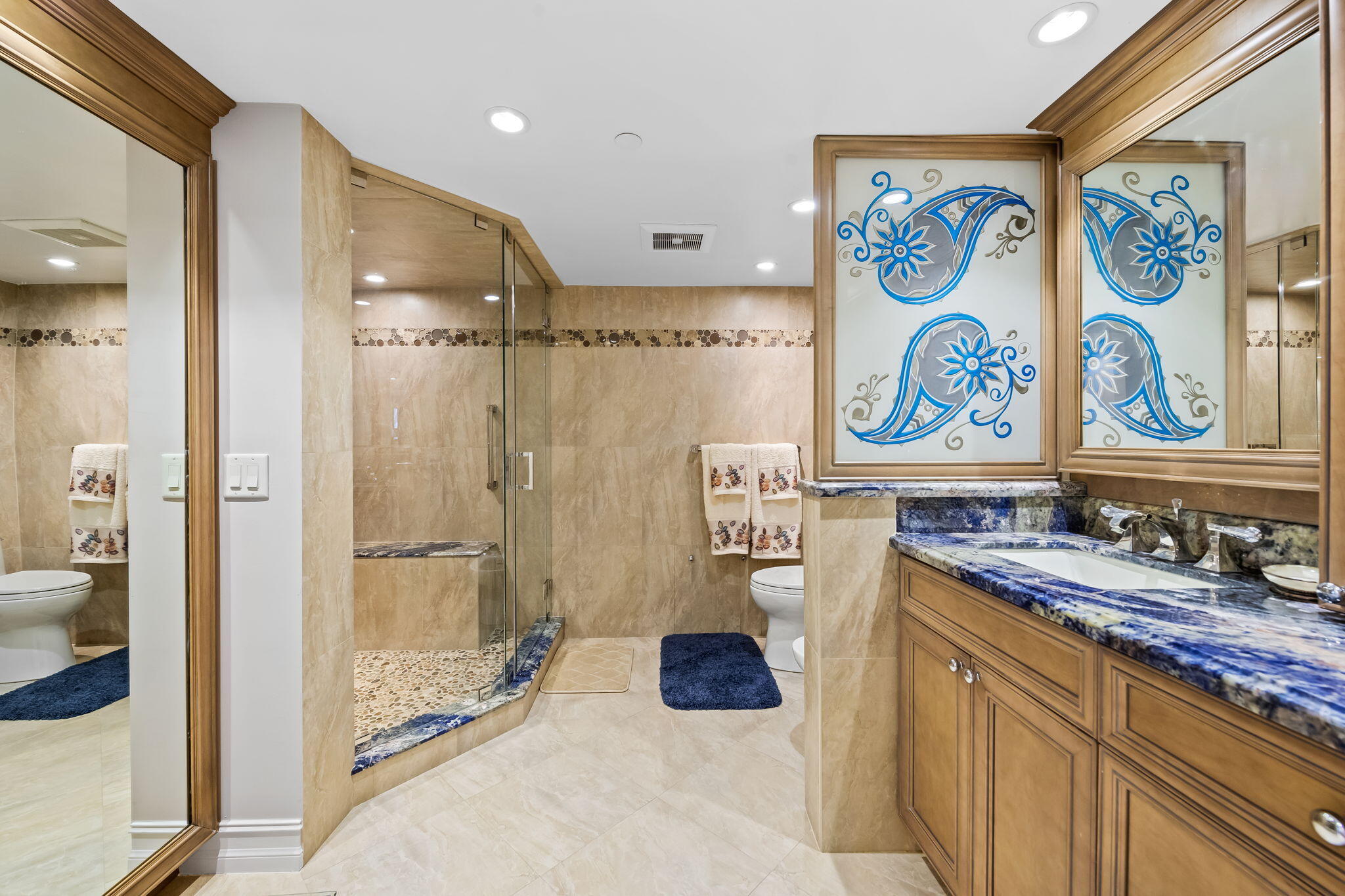 VILLA MAGNA CONDO - Residential