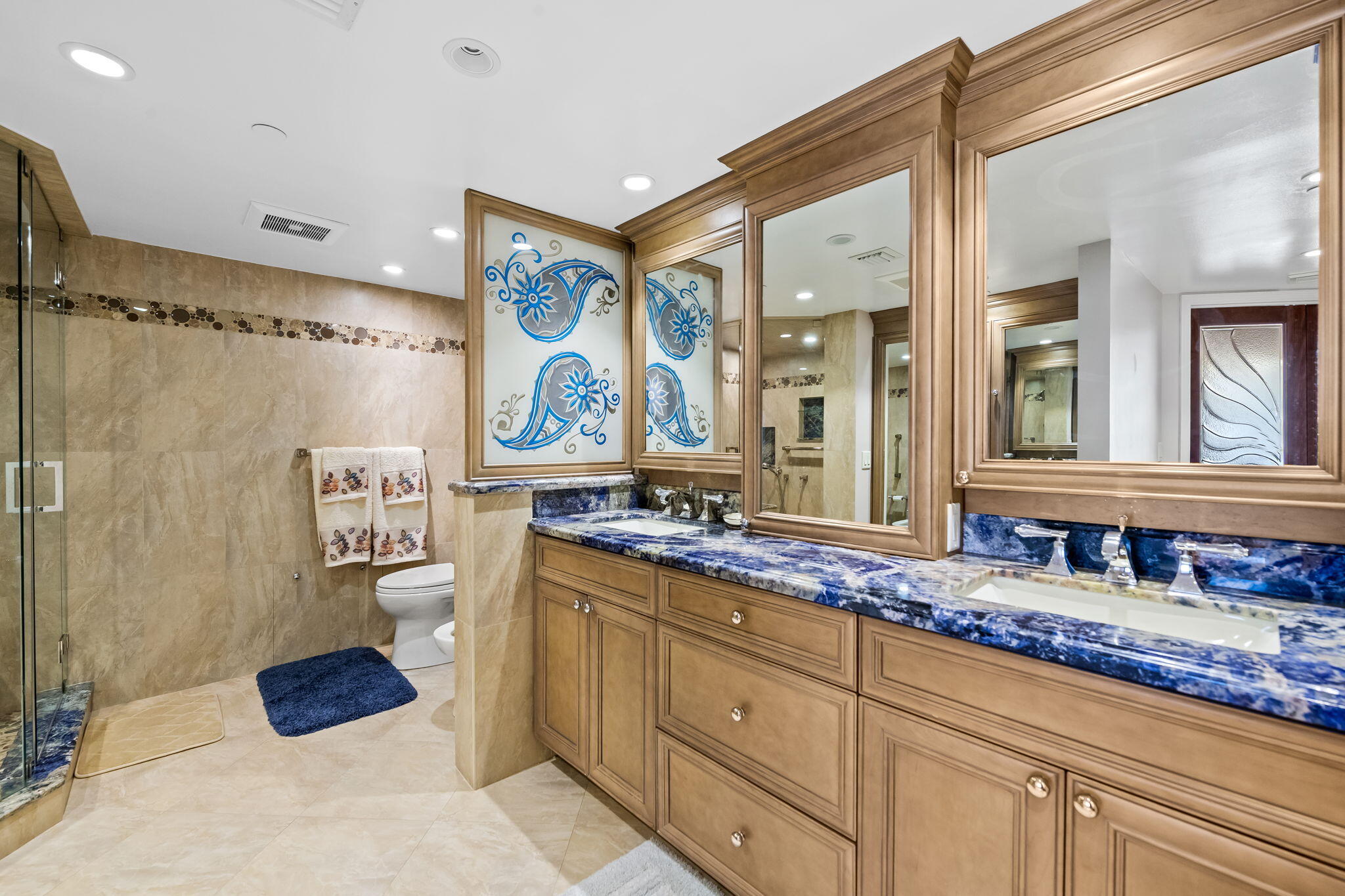 VILLA MAGNA CONDO - Residential