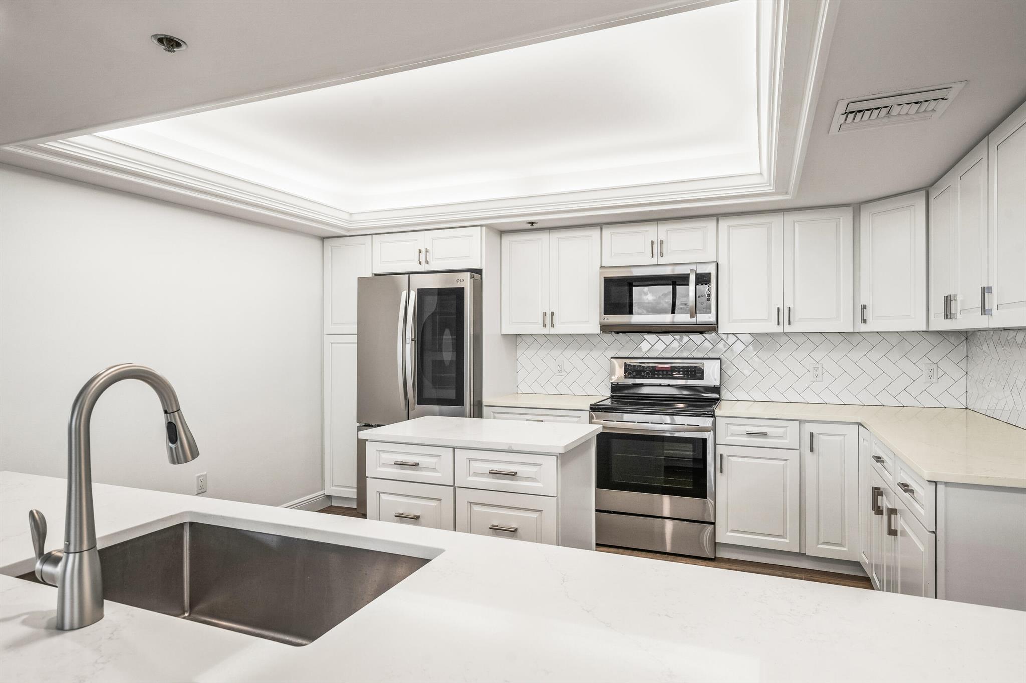 ATLANTIC VIEW BEACH CLUB - Residential