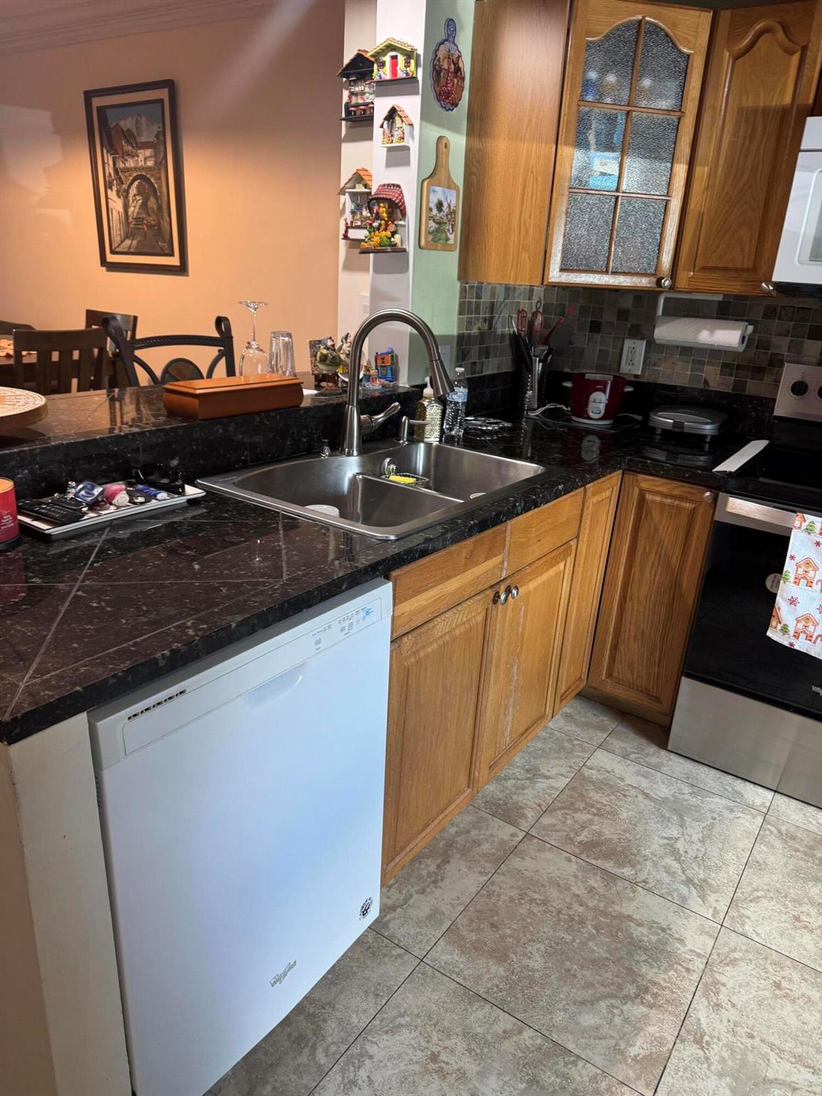 WINCAST ARMS NORTH CONDO - Residential