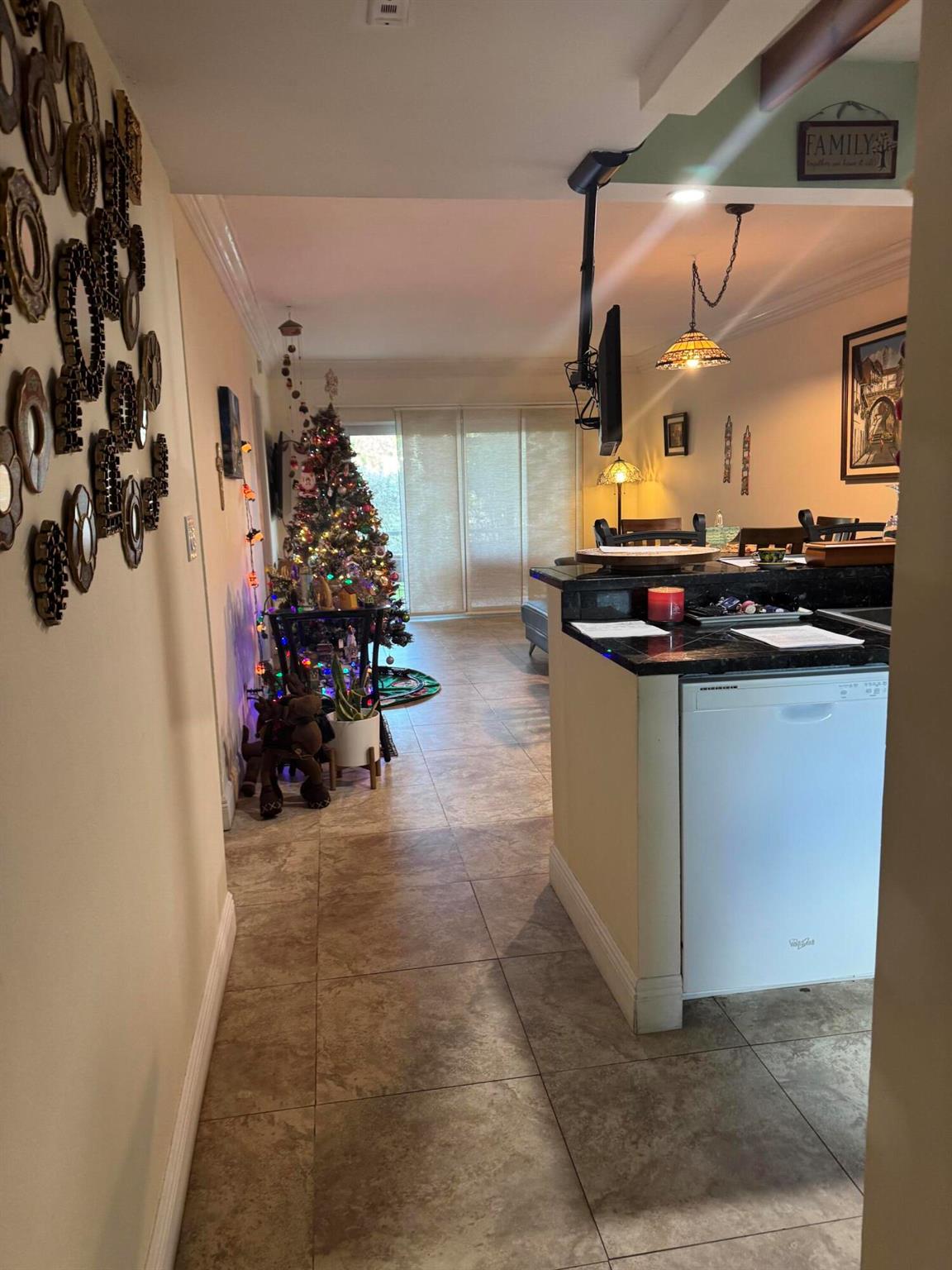 WINCAST ARMS NORTH CONDO - Residential