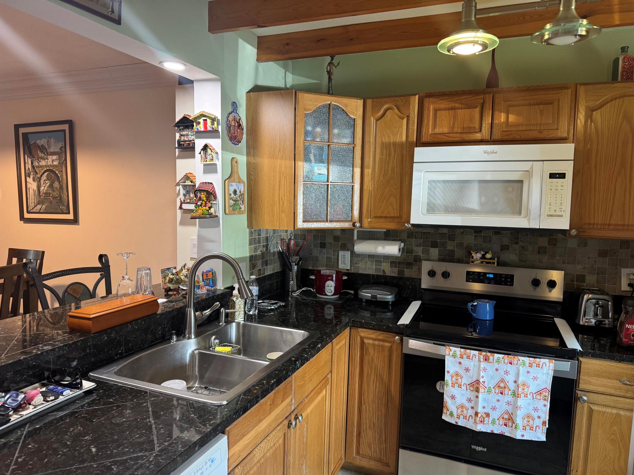 WINCAST ARMS NORTH CONDO - Residential