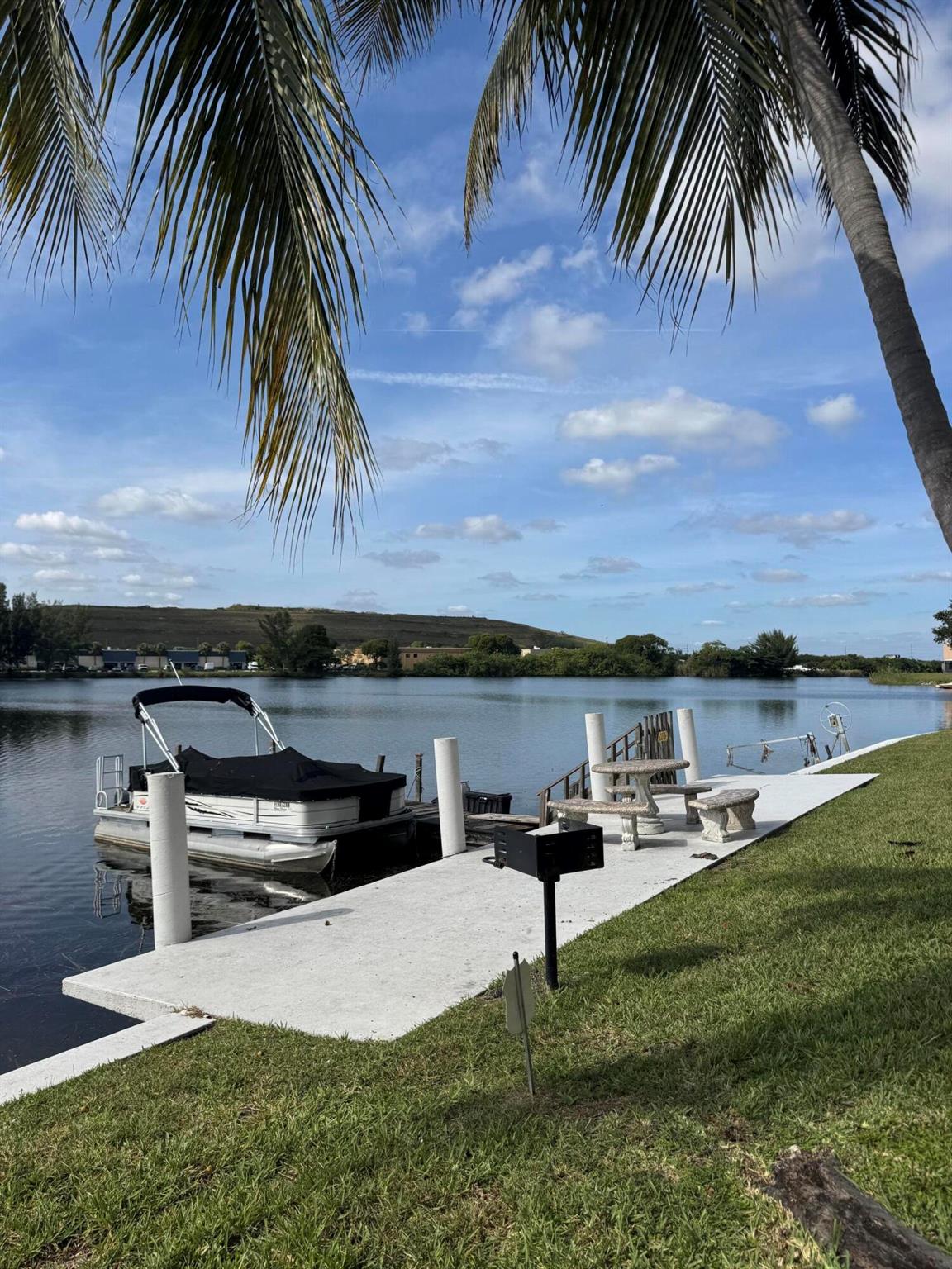 WINCAST ARMS NORTH CONDO - Residential