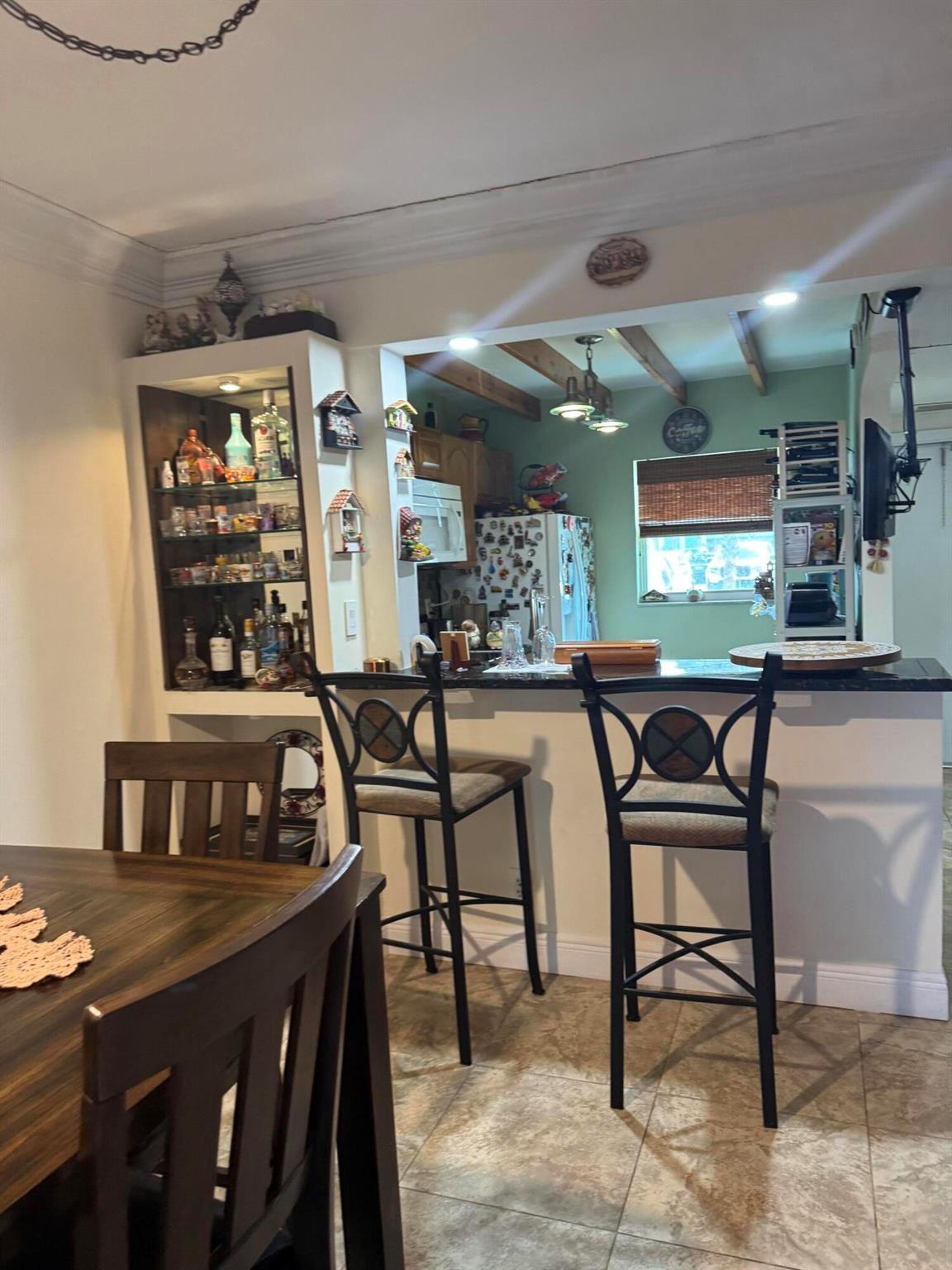 WINCAST ARMS NORTH CONDO - Residential