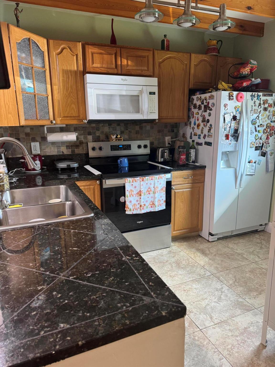 WINCAST ARMS NORTH CONDO - Residential