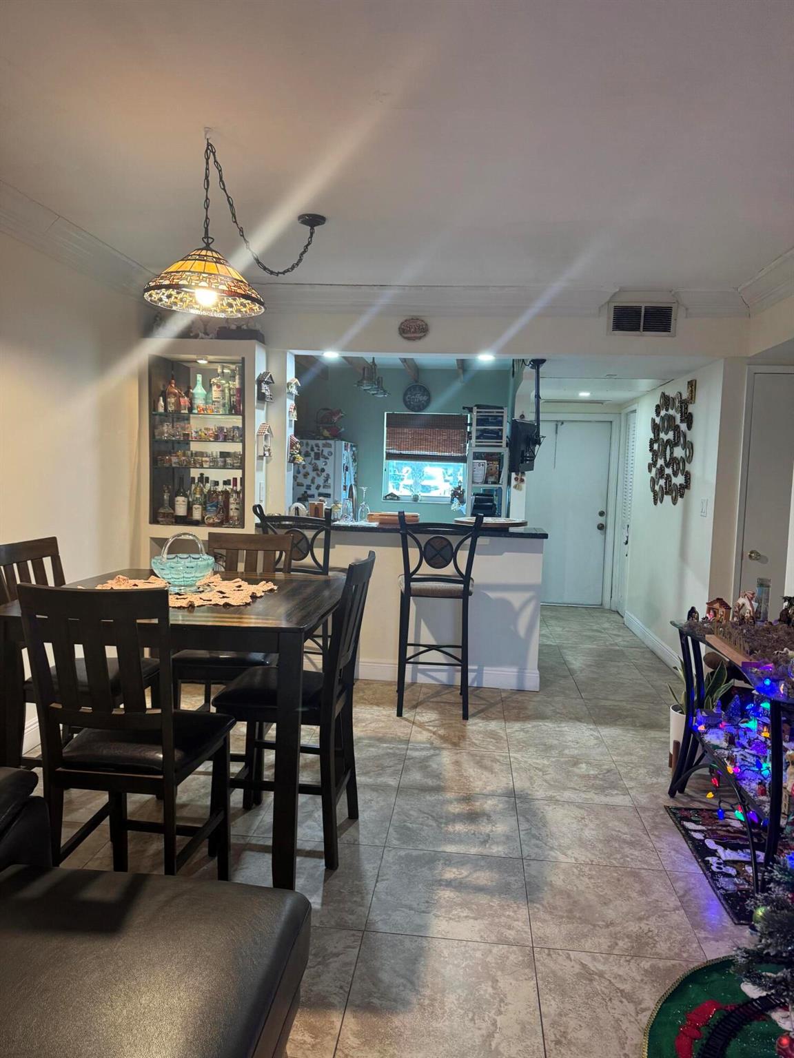 WINCAST ARMS NORTH CONDO - Residential