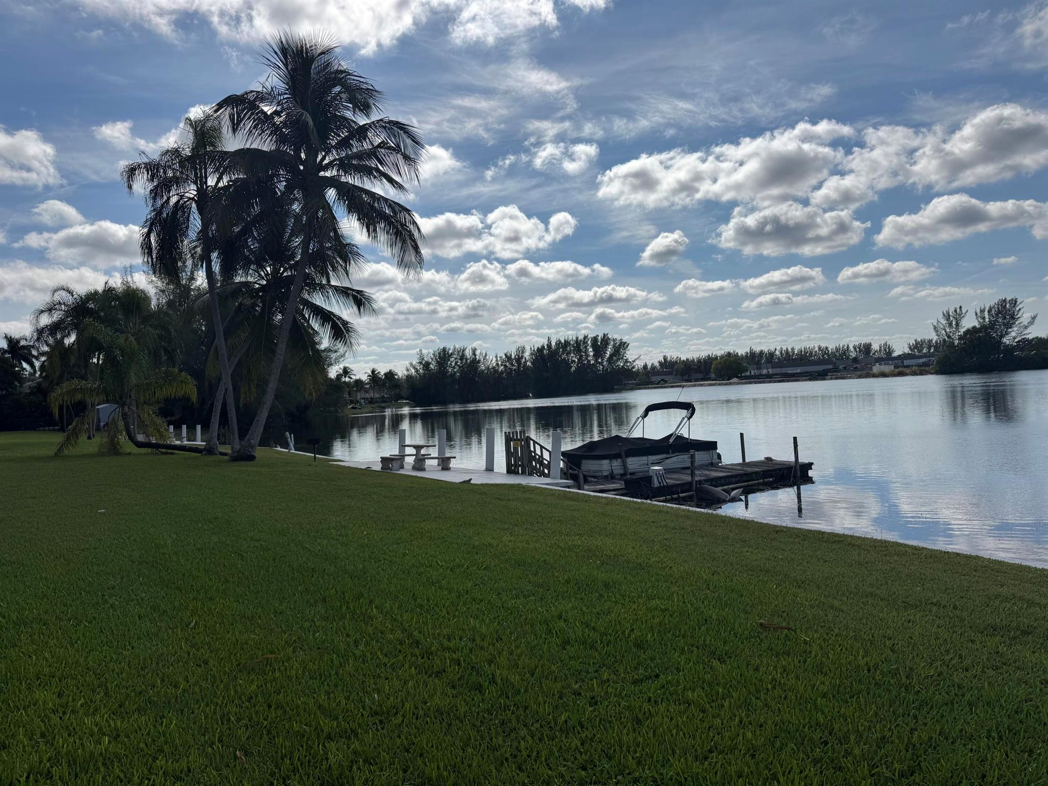 WINCAST ARMS NORTH CONDO - Residential