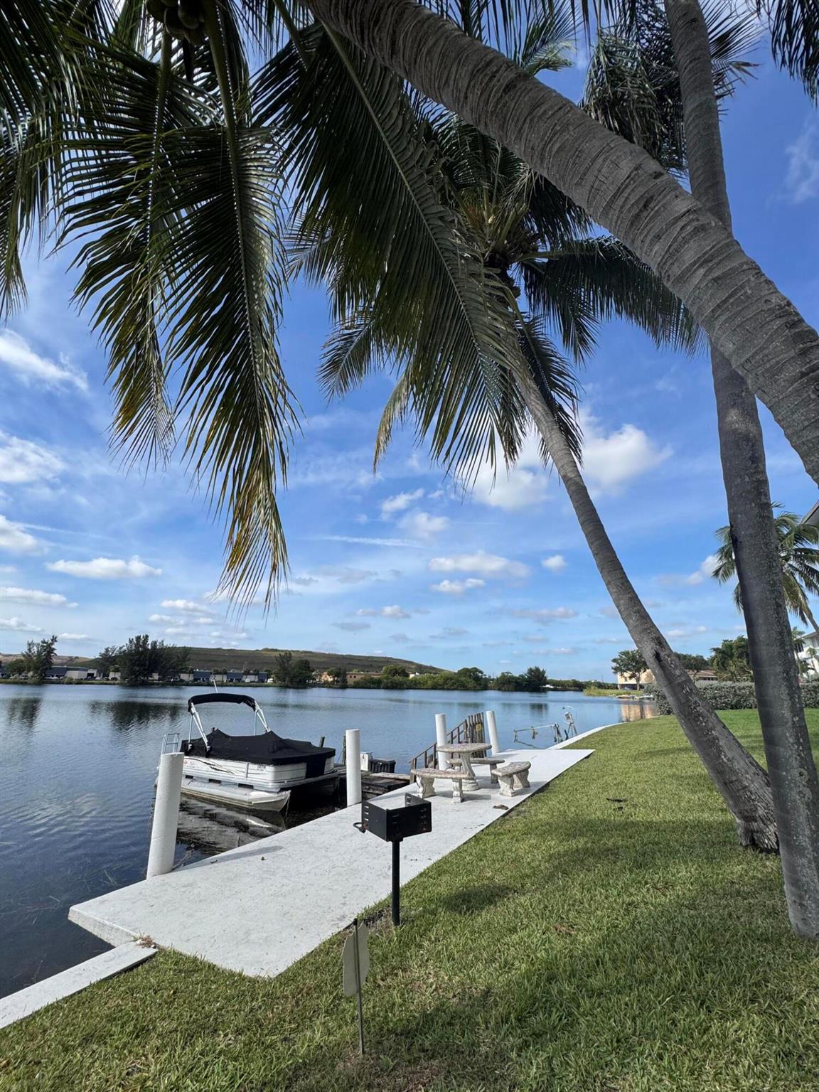 WINCAST ARMS NORTH CONDO - Residential