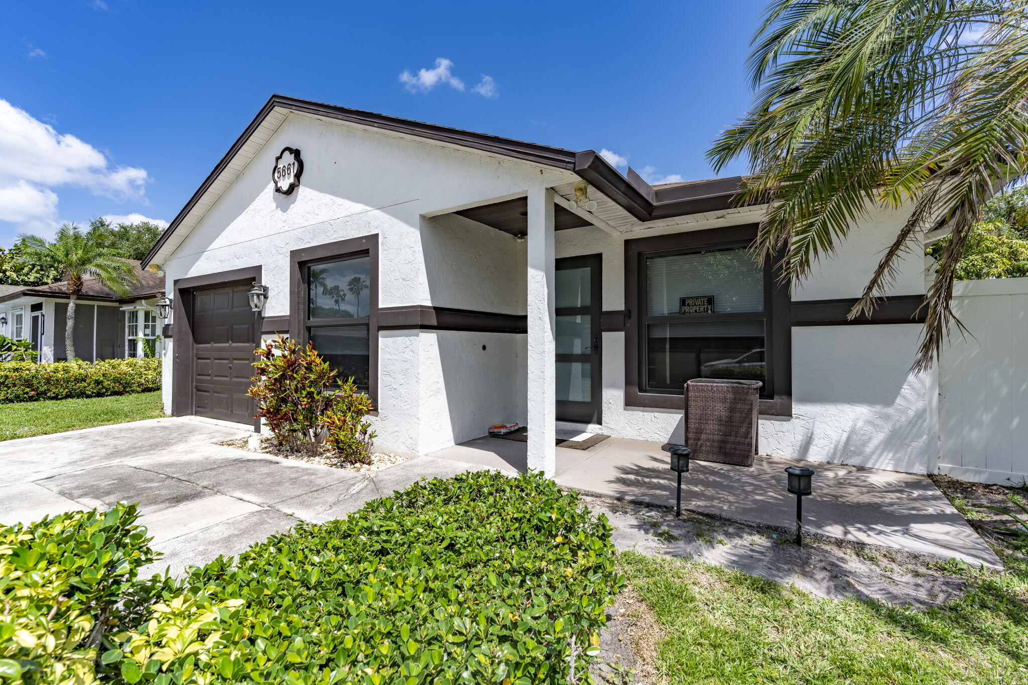 5661 Boynton Bay Circle