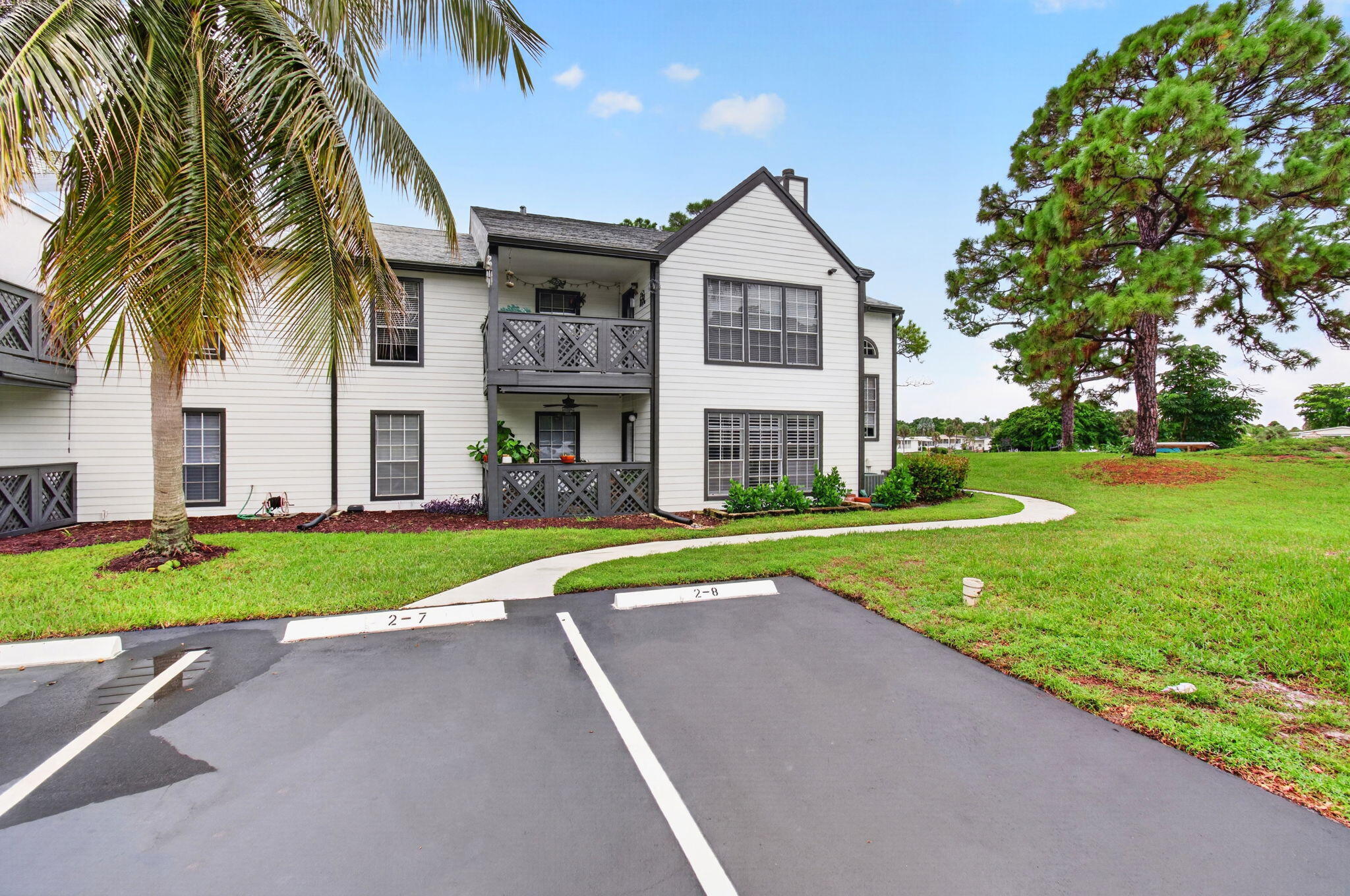 5064 Heatherhill Lane 2208