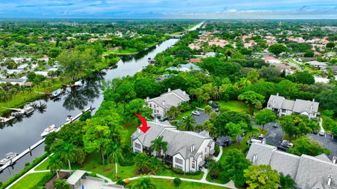 Photo of 5064 Heatherhill Lane #2208, Boca Raton, FL 33486 (MLS # B26080398)